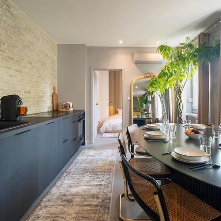 Appartement 2 Bedrooms & Terrace - Fully Air-conditioned - King Size Beds Sélestat