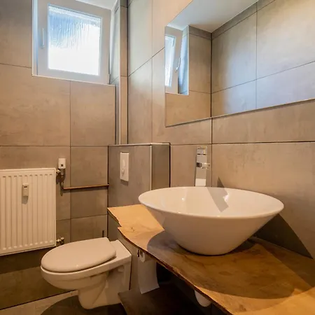 2 Bedrooms & Terrace - Fully Air-conditioned - King Size Beds Appartement Sélestat
